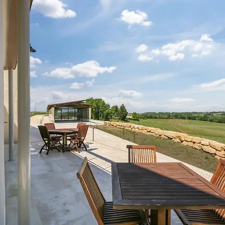 Logis De Valandraud Saint-Émilion