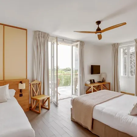 Le Logis De Valandraud