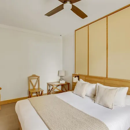 Le Logis De Valandraud 5*