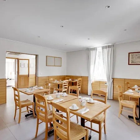 Panzió Le Logis De Valandraud