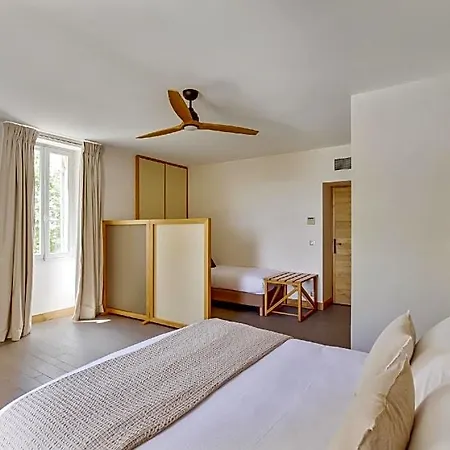Logis De Valandraud Bed & Breakfast Saint-Emilion