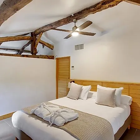 Logis De Valandraud 5*