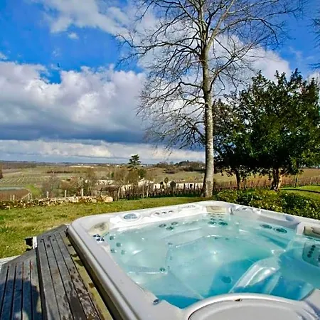 Logis De Valandraud 5*