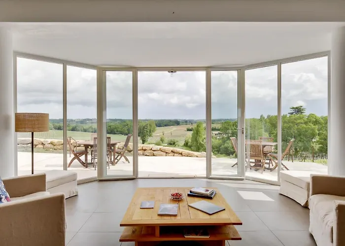 Logis De Valandraud 5* Saint-Émilion