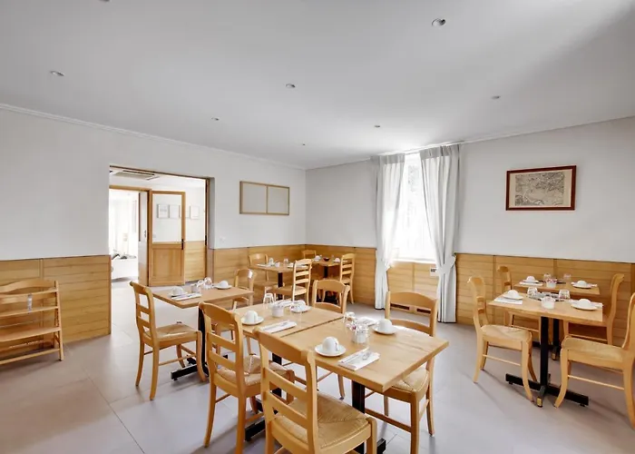 Alojamento de Acomodação e Pequeno-almoço Logis De Valandraud